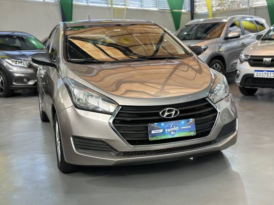 HYUNDAI HB20 1.0 COMFORT PLUS 12V FLEX 4P MANUAL HYUNDAI HB20 1.0 COMFORT PLUS 12V FLEX 4P MANUAL